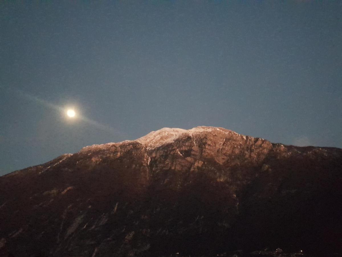 Guesthouse "Villa Tamas" Limone sul Garda Exterior photo